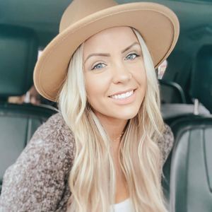 Meet your Posher, Wendy